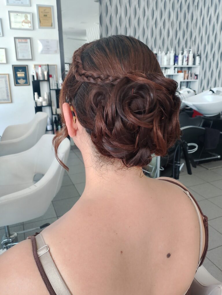 515626991 1140320741226665 3894552695749398005 n 768x1020