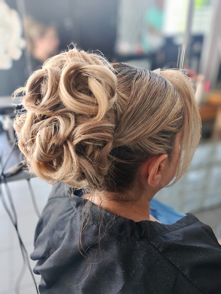 517620945 1144137790844960 7387507941299532077 n 768x1020