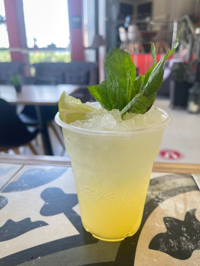 468074810 474731022303576 7954180036614101161 n 768x1024