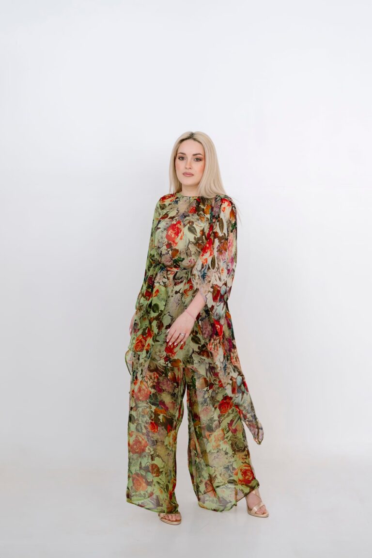 494188765 1323474682649641 2442374343608801880 n 768x1151