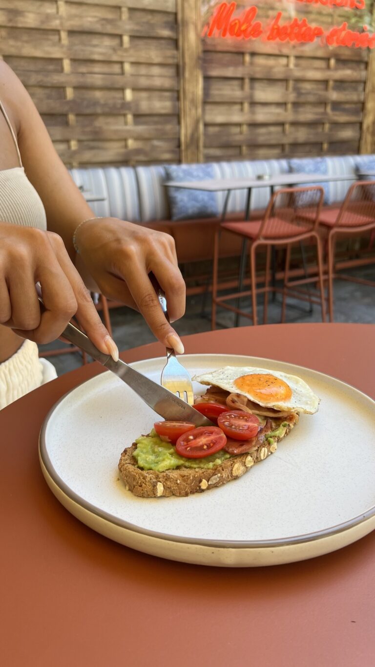 514399379 1686063678867607 4651962310527235683 n 768x1365