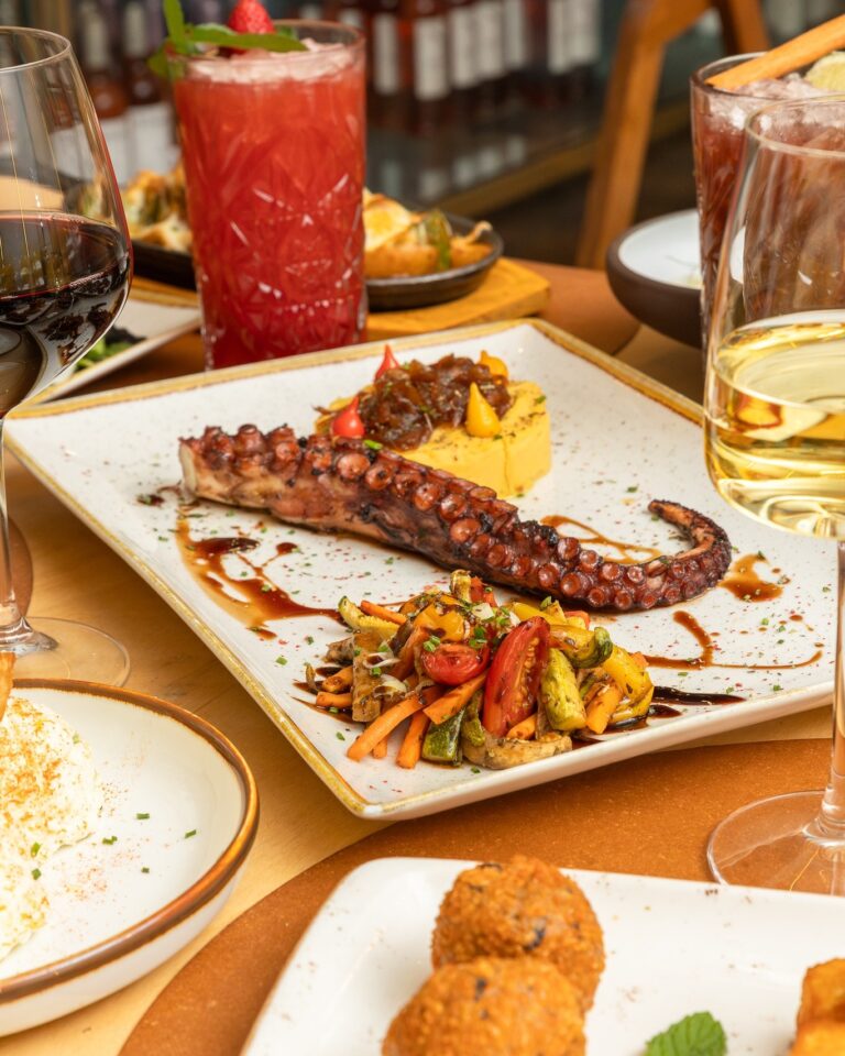 526603683 1077705937676344 4750548186926255532 n 768x960