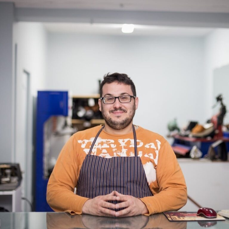 305835392 507842341341984 7487465674180135731 n 768x768