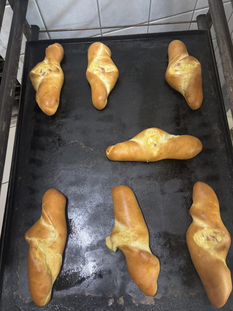 IMG 1e82dd3fbeba0f2fd17e4cdba3475ca8 V 768x1024