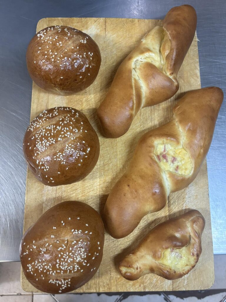 IMG 287e7ce107cba1c958c6b53217a64d14 V 768x1024